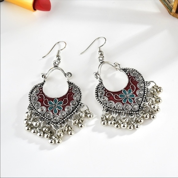 Bohemian charm enamel gypsy dangle earrings - Picture 4 of 8